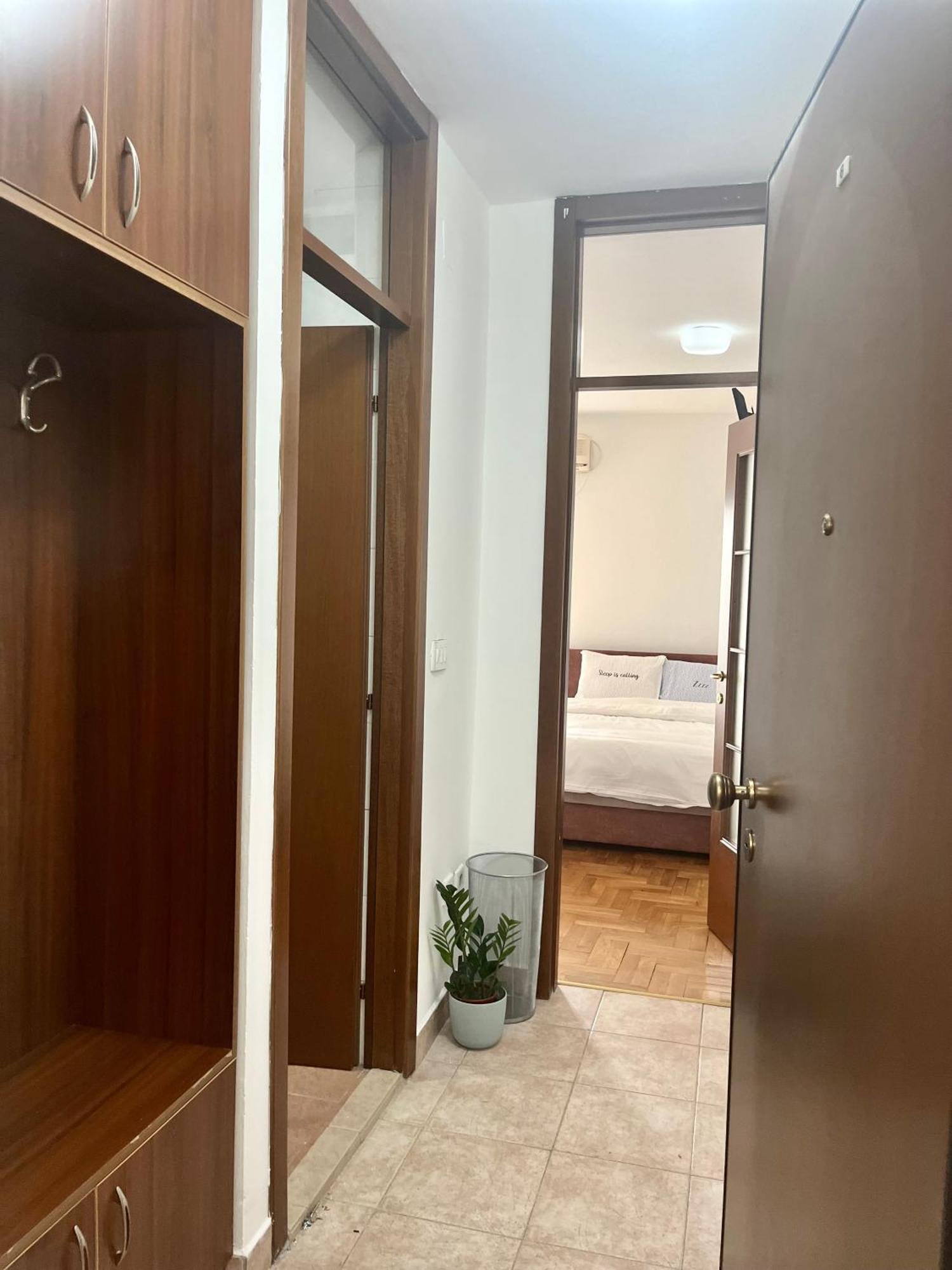 Studio 6 Подгорица Экстерьер фото